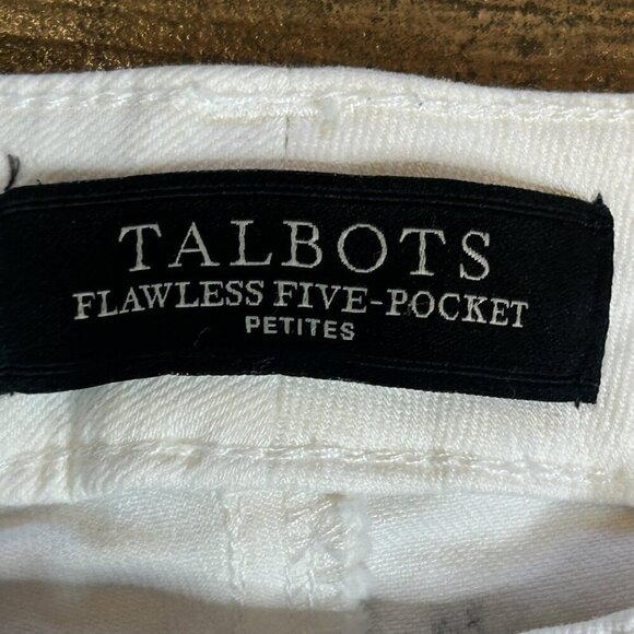 Talbots Flawless White 5 Pocket Flare Jeans Size 6 Petite - Picture 5 of 8